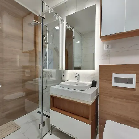 Velika Recepcija 26 Apartment