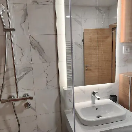 Velika Recepcija 26 *